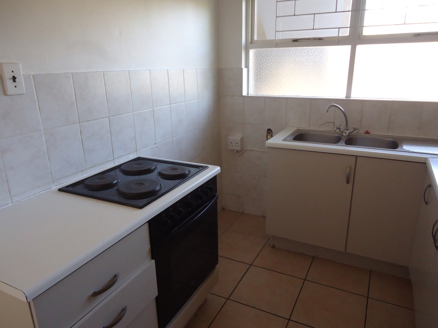 To Let 2 Bedroom Property for Rent in Kenilworth Western Cape